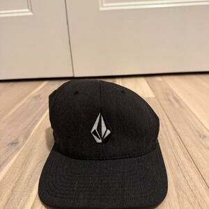 Y2K Black Volcom flexfit hat #skateboarding